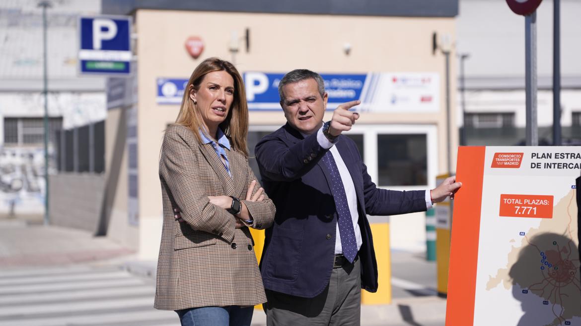 El consejero Jorge Rodrigo durante su visita