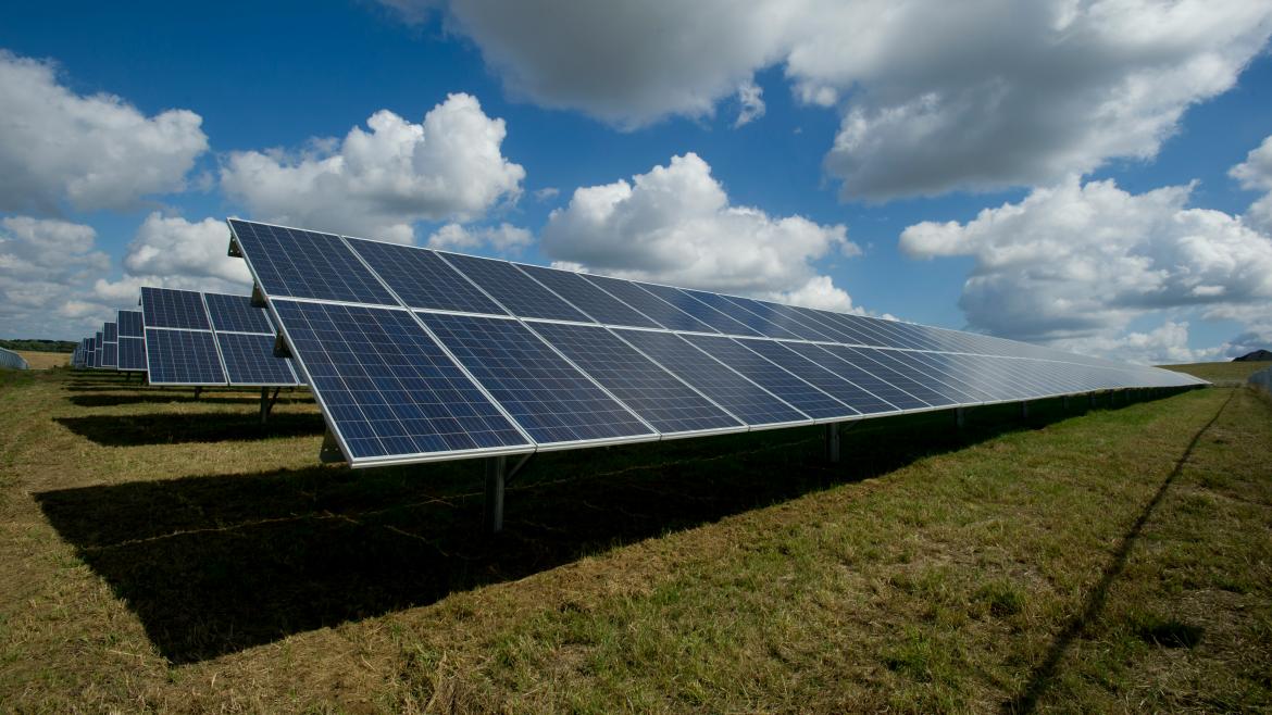 La Comunidad de Madrid pide auditoría independiente para macroplantas fotovoltaicas al Gobierno central
