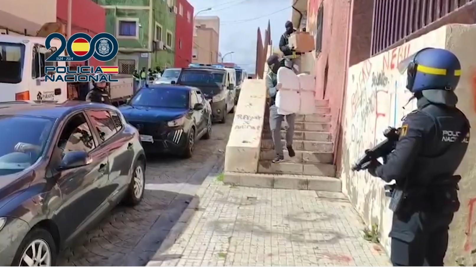 Ministerio del Interior | Con la colaboración del CNI: La Policía Nacional detiene a una persona muy radicalizada que embaucaba a mujeres jóvenes para captarlas en la causa yihadista