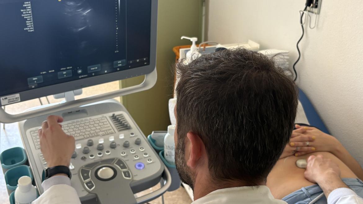 La Unidad de Ecografía Clínica del Hospital Príncipe de Asturias Recibe Acreditación de Excelencia de la Sociedad Española de Medicina Interna