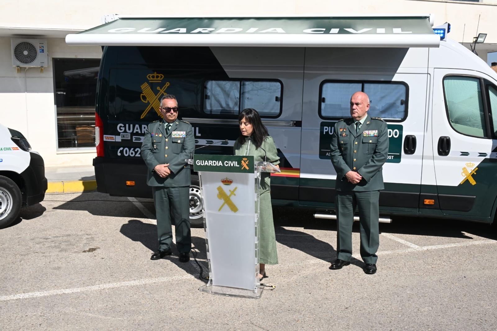 La directora general de la Guardia Civil presenta doce nuevas Oficinas Móviles de Atención a la Ciudadanía en Illescas Toledo