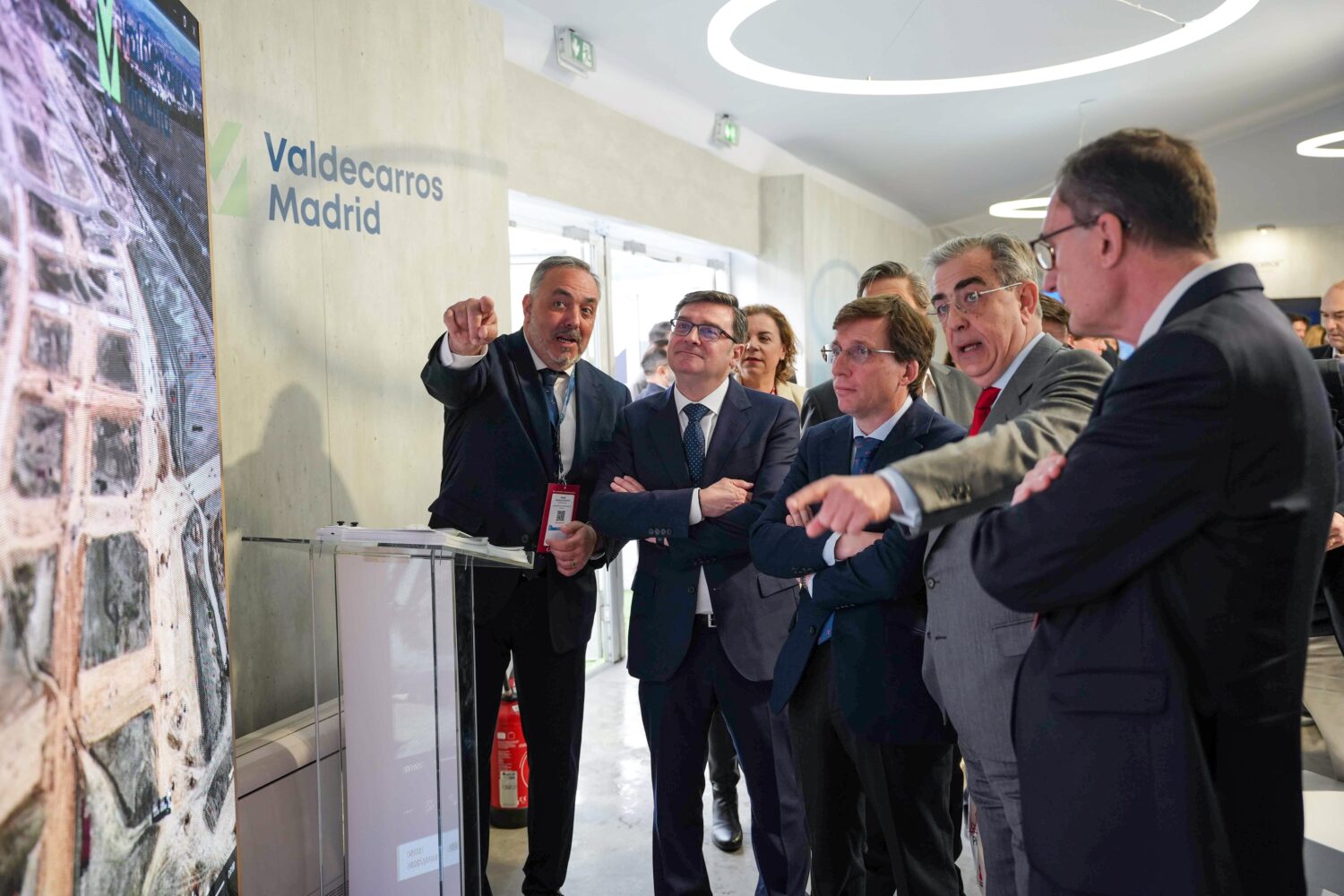Madrid destaca en Cannes por su innovación en vivienda y crecimiento urbano sostenible.