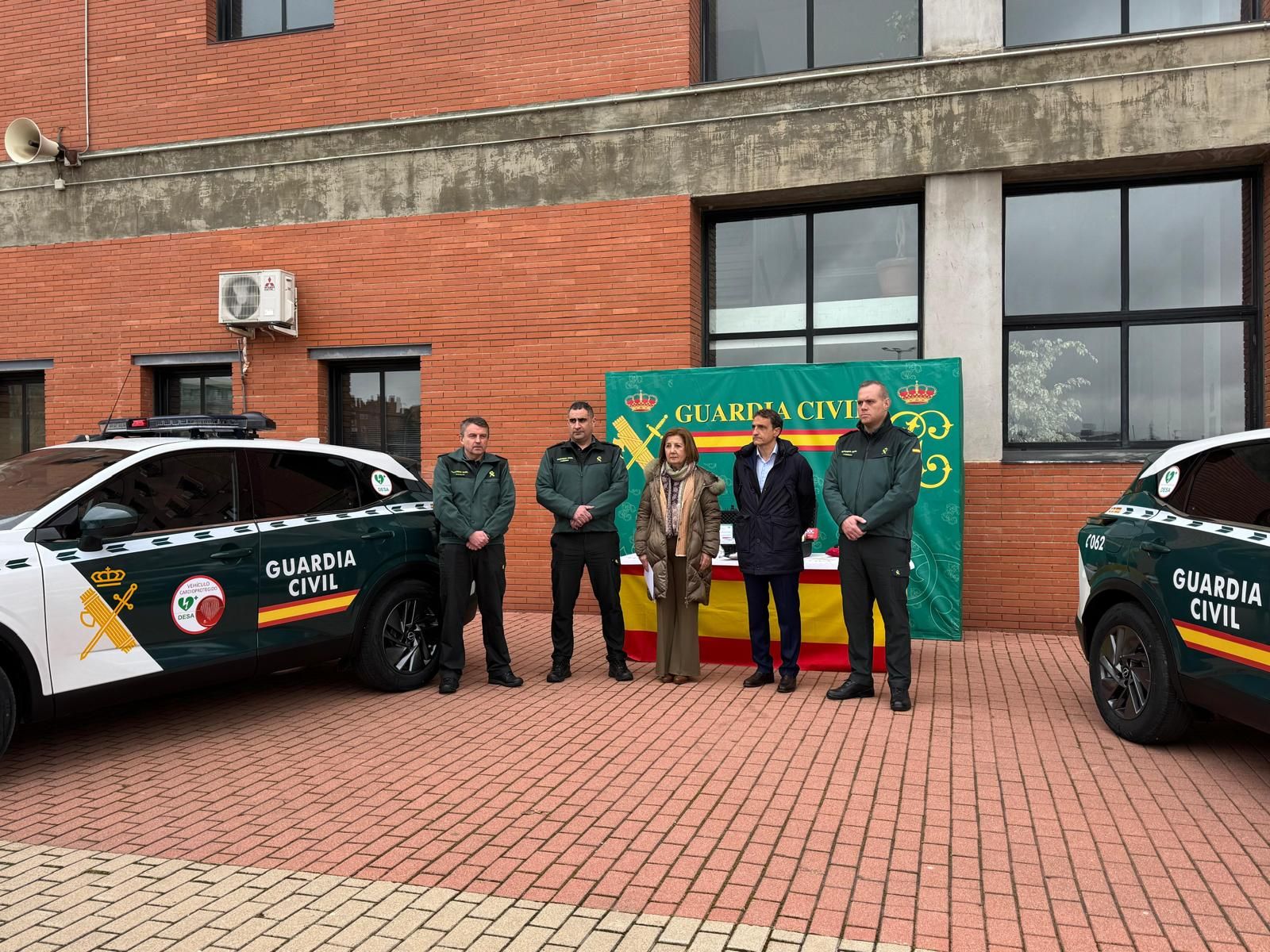 Nueva Iniciativa de Cardioprotección: Guardia Civil de Salamanca Implementa Desfibriladores en Vehículos para Aumentar Seguridad en Pequeños Municipios