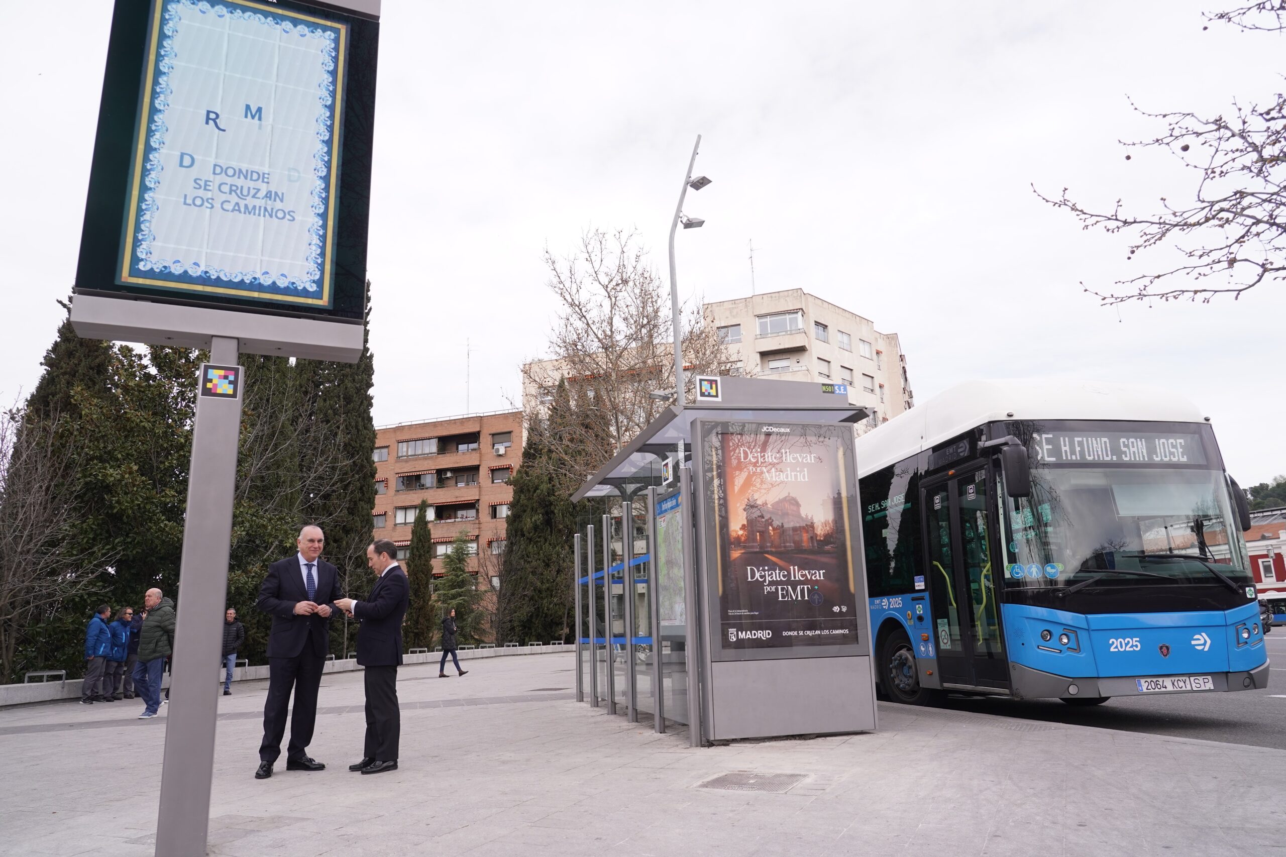 Nuevas Pantallas en Locaciones Clave para Mejorar la Comunicación de EMT Madrid con Usuarios