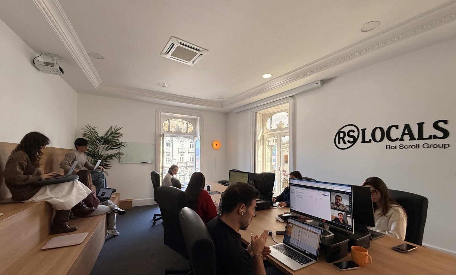 RS Locals del Grupo Roi Scroll Impulsa su Expansión con Apertura de Nuevas Oficinas