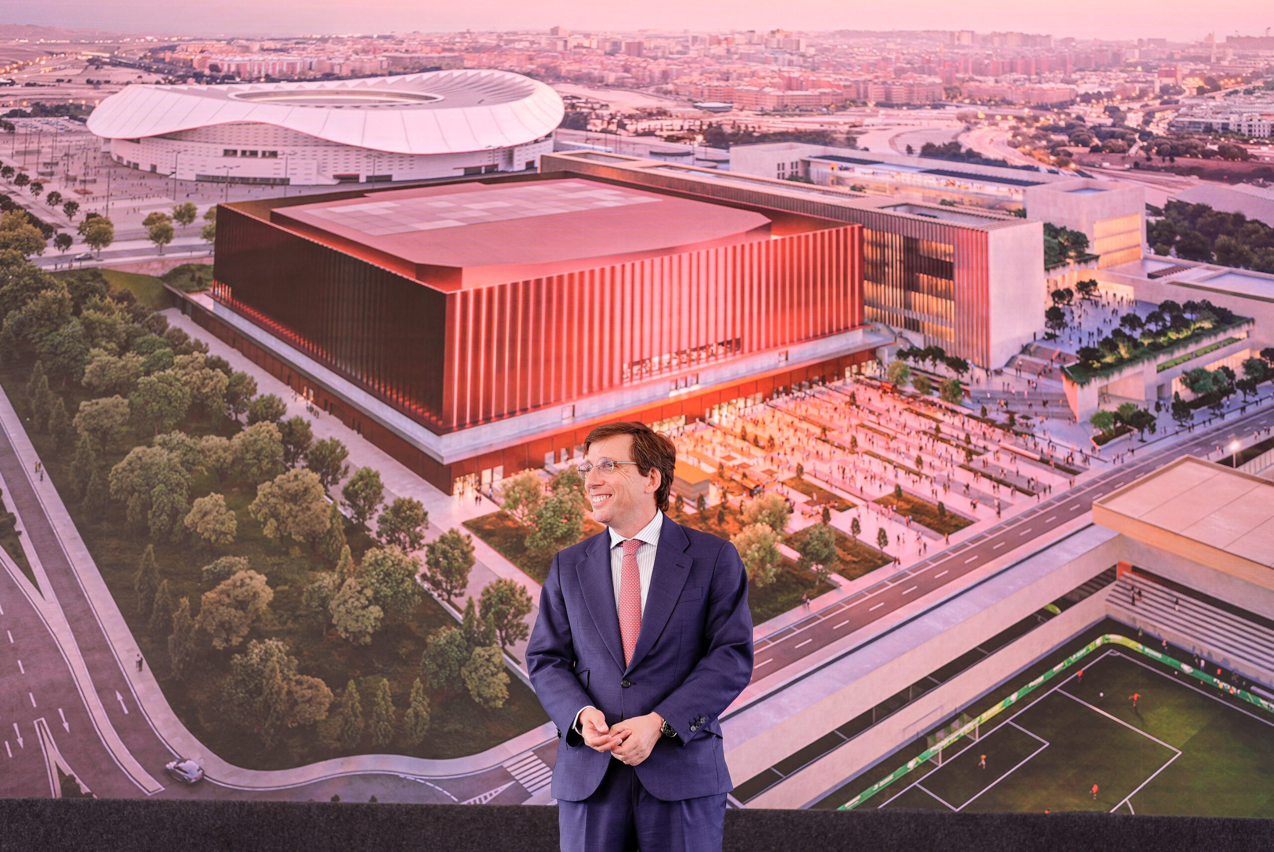 Almeida subraya la transformación del Centro Acuático como impulso mundial para Madrid en ocio, educación y deporte
