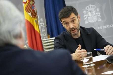 Bustinduy y OCU Unen Fuerzas para Tratar la Prórroga de Alquileres y la Crisis Habitacional