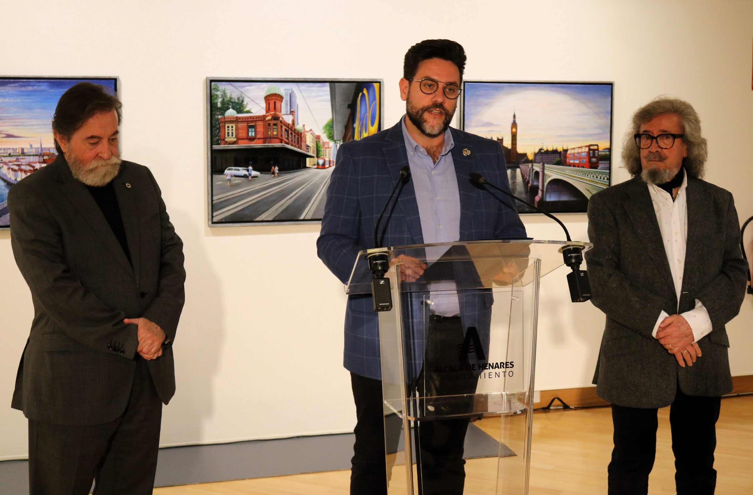 Exposición de Pinturas de Karfer Eguía en el Antiguo Hospital de Santa María La Rica