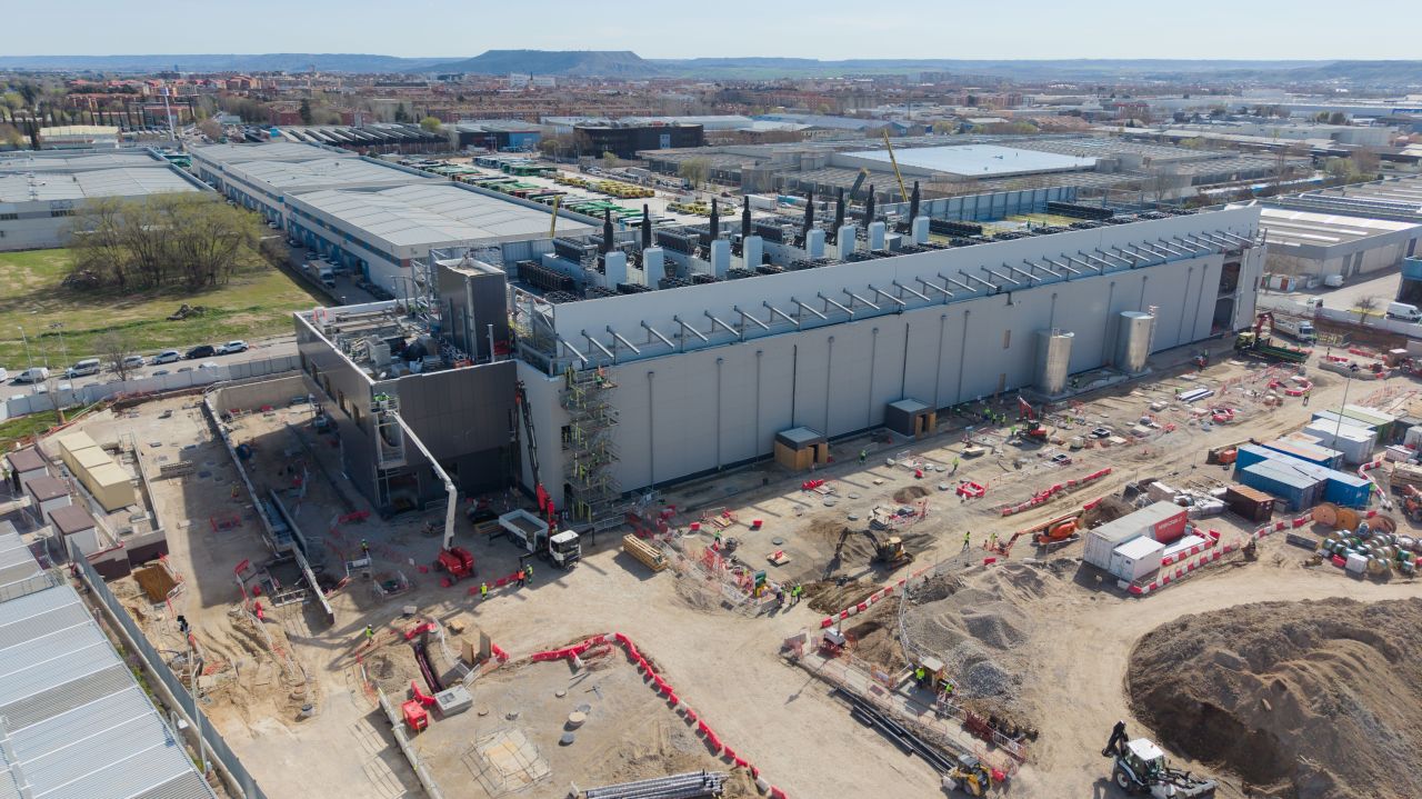 Iron Mountain Impulsa Su Expansión en Madrid: MAD-2 Alcanzará 10 MW en 2026 y MAD-3 Despegará en 2027
