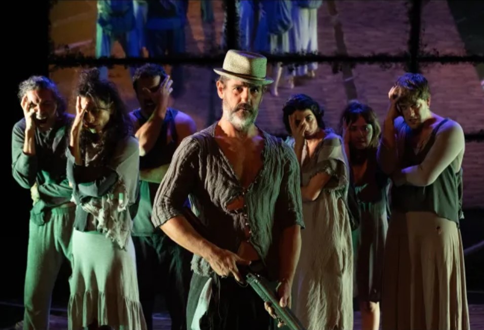 La Barraca de Blasco Ibáñez Revive en el Teatro Fernán Gómez bajo la Dirección de Magüi Mira