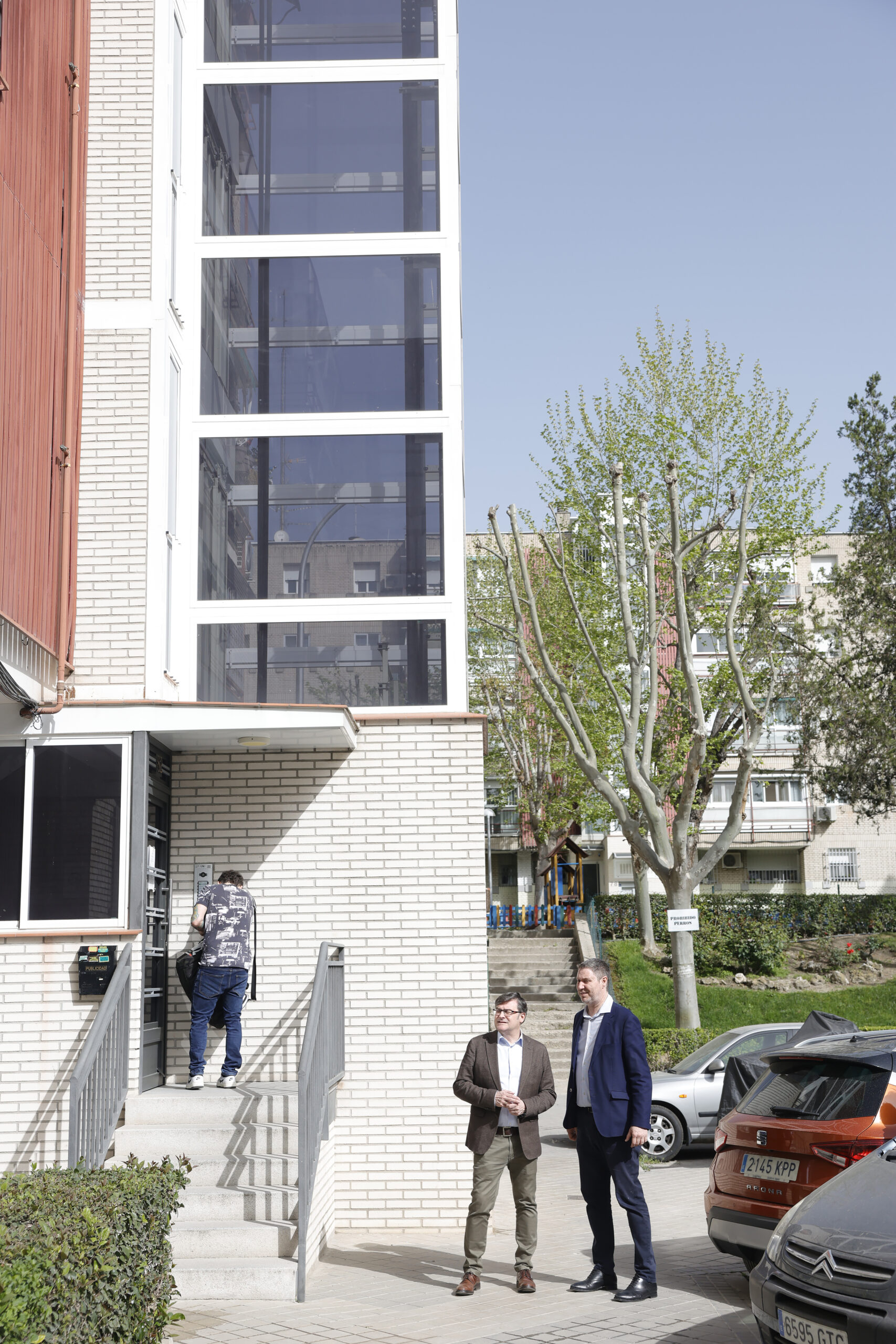 Rehabilitación Integral en Lucero: Una Inversión de 3,5 Millones de Euros Revitaliza el Barrio