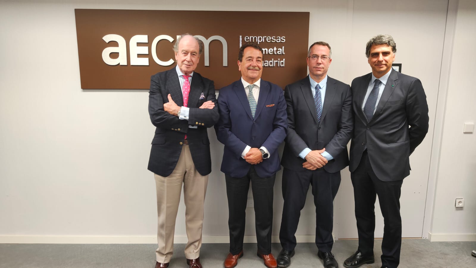 Desafíos en la Vigilancia del Mercado de Metales: AECIM y UNE Unen Fuerzas para Enfrentar Retos Actuales