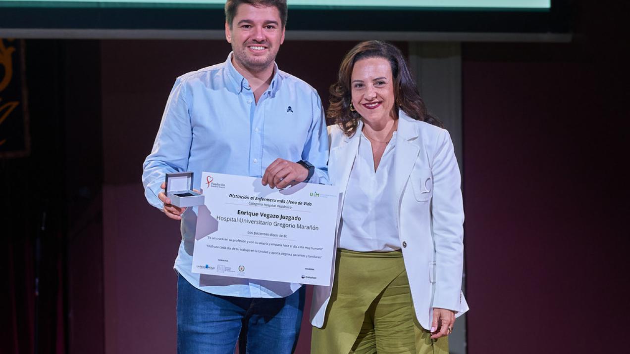 Dos enfermeros del Gregorio Marañón premiados Florence Nightingale