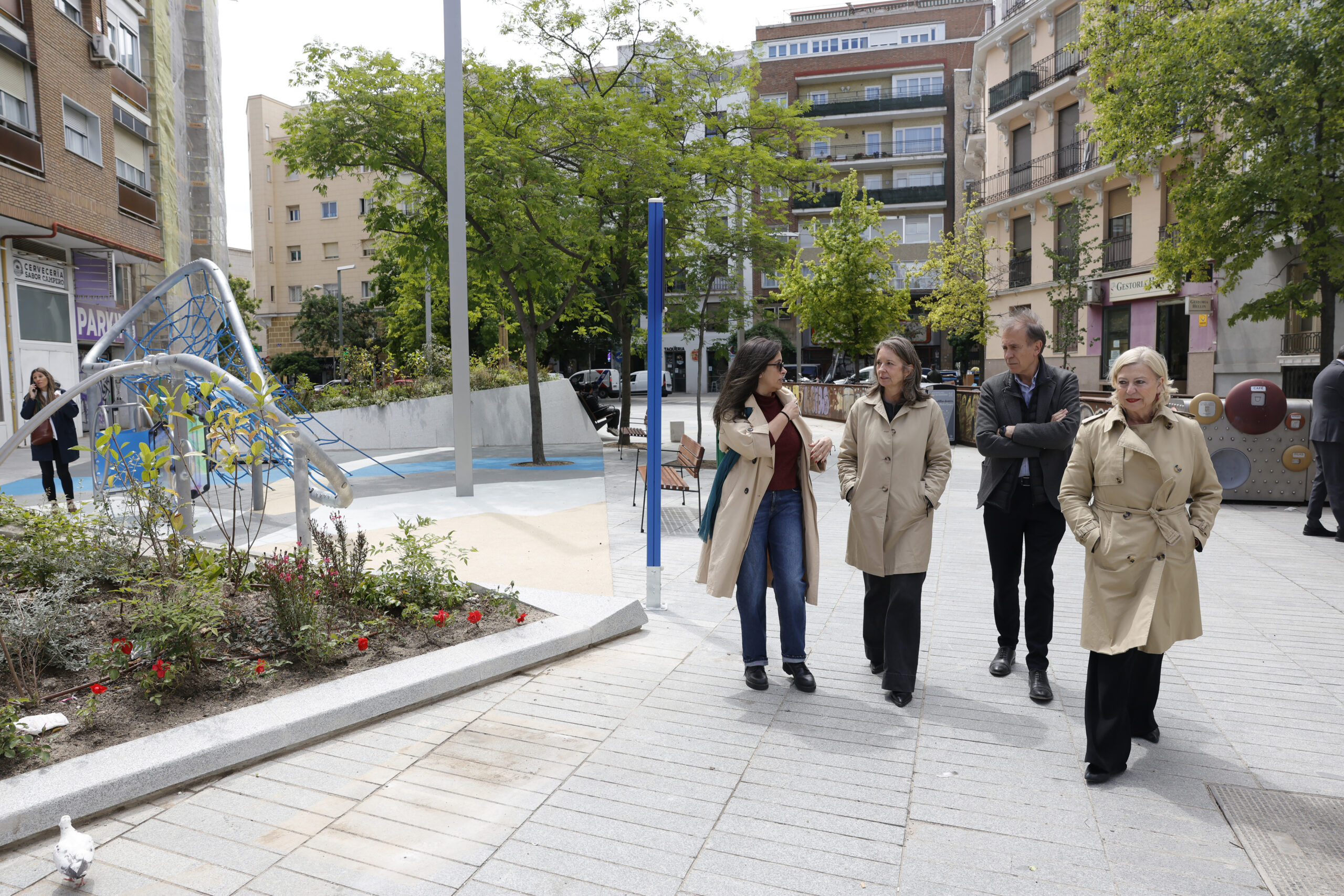 El Ayuntamiento concluye la rehabilitación de la plaza Salvador Dalí