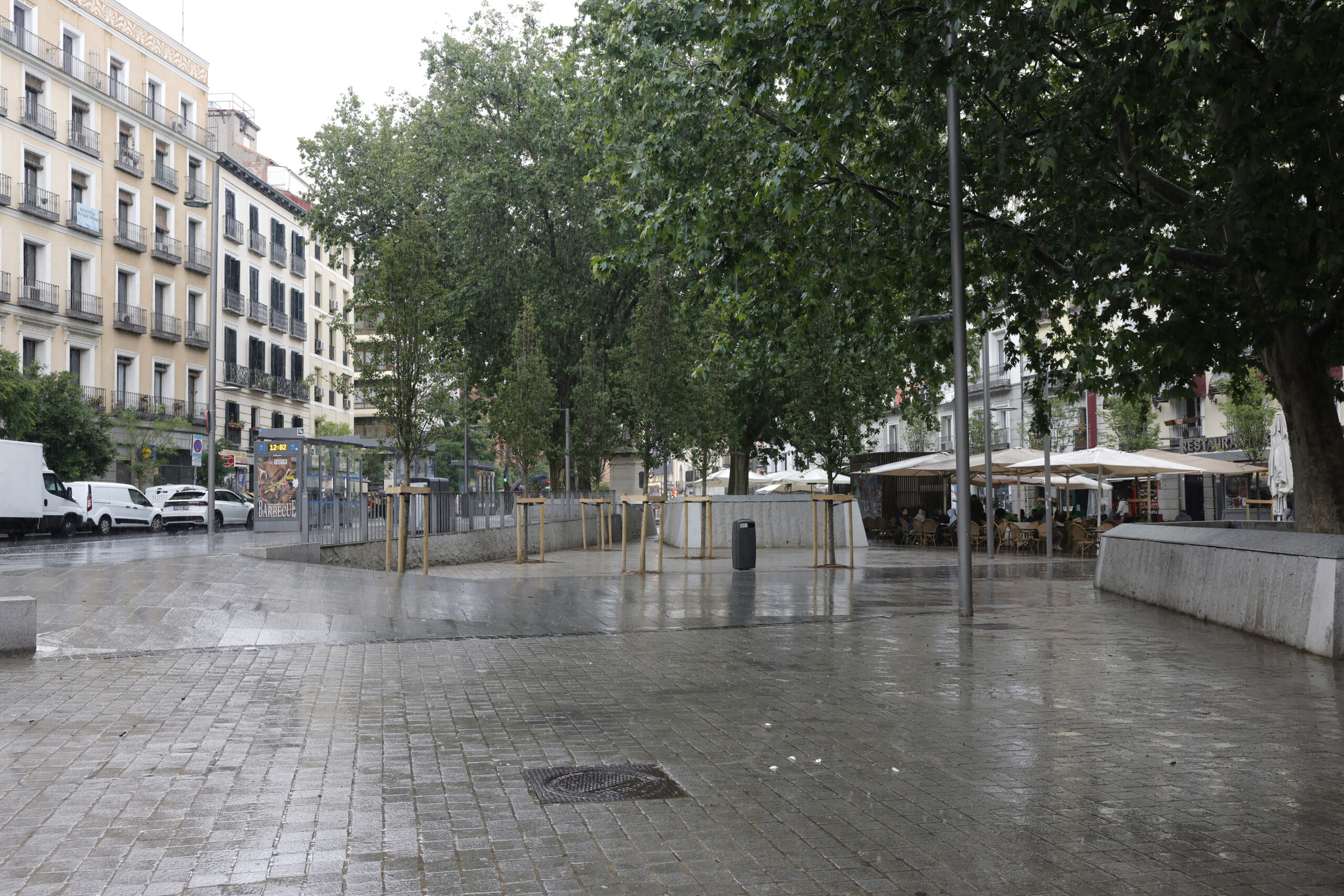 El Ayuntamiento concluye la rehabilitación de la plaza de Tirso de Molina por 3 millones
