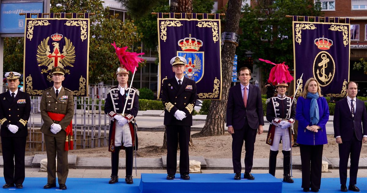 El izado de bandera en Plaza de Colón inaugura las Fiestas de San Isidro 2026
