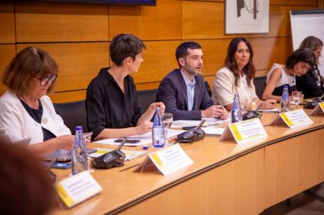 Bustinduy Urge a las CCAA a Utilizar Aumento Histórico de Fondos para Reducir Listas de Espera en Dependencia