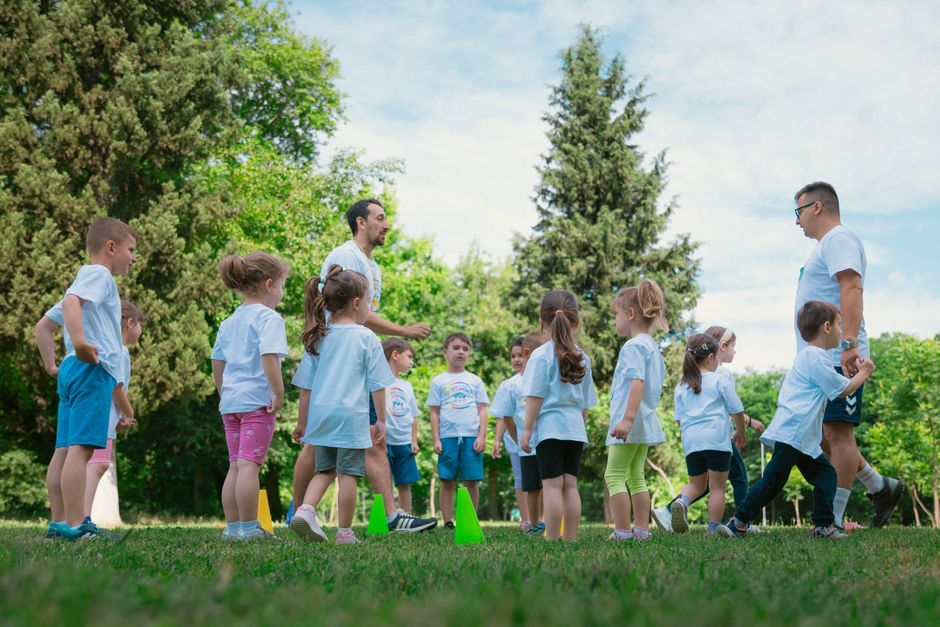 El verano sin apoyos escolares: el reto de las familias con niños NEE