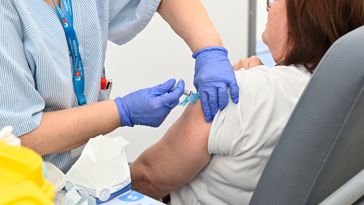El Hospital Gregorio Marañón demuestra que la vacuna de la gripe reduce infartos y trombos en pacientes cardíacos