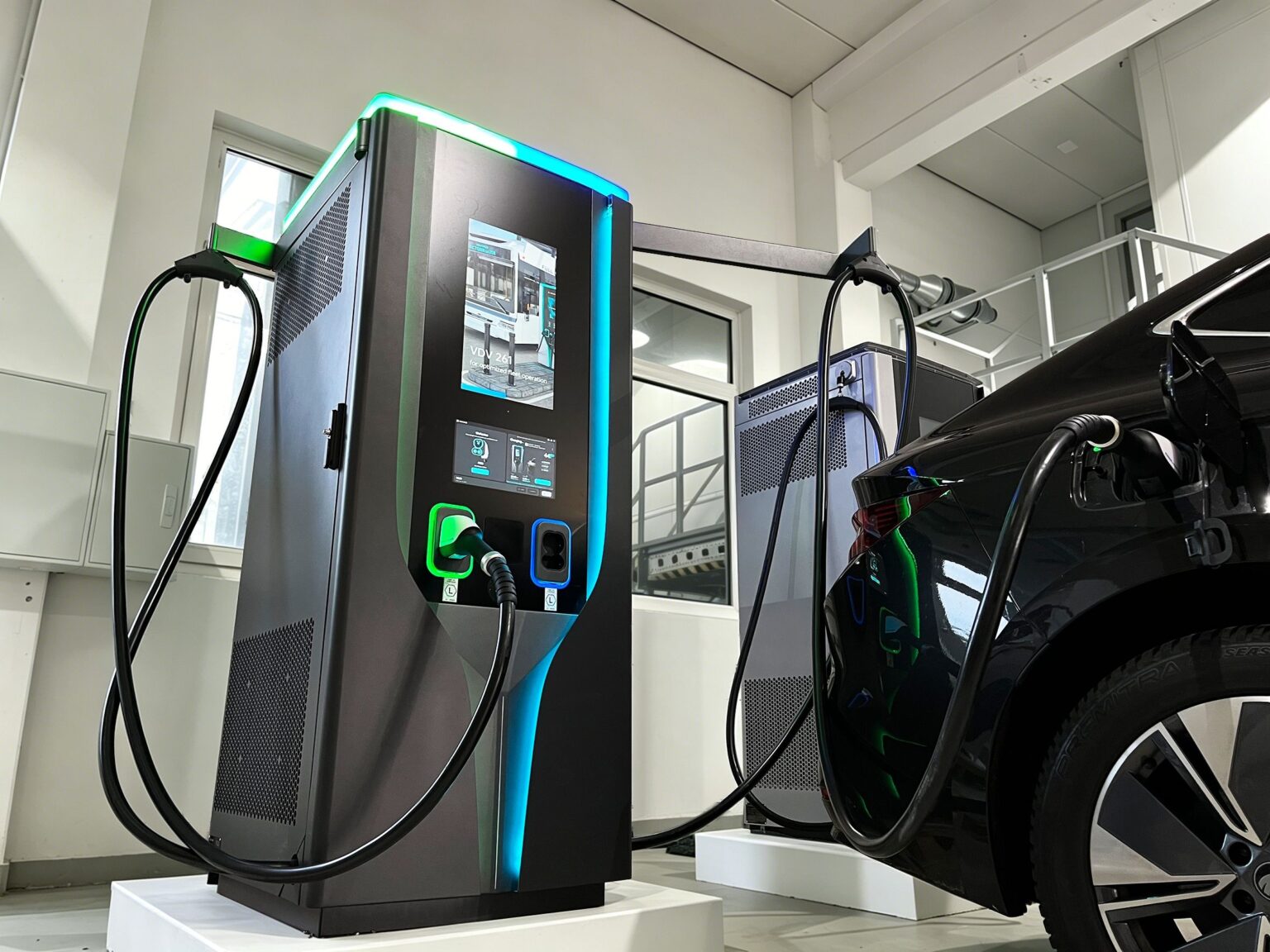 XCharge lanza el C7, cargador eléctrico de 480 kW, en Múnich
