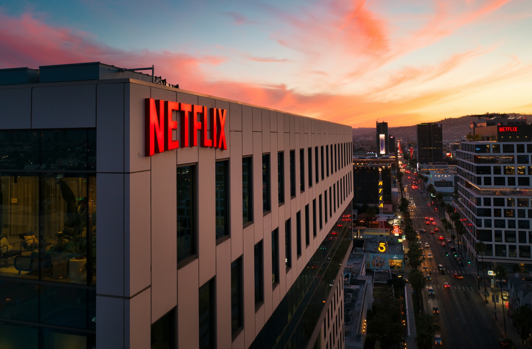 Netflix se desploma más del 10% en bolsa pese a ganar más dinero
