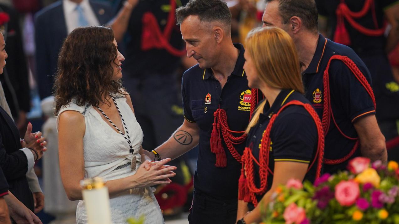 Díaz Ayuso Invoca a la Virgen de La Paloma por los Damnificados de los Incendios en Sierra Oeste