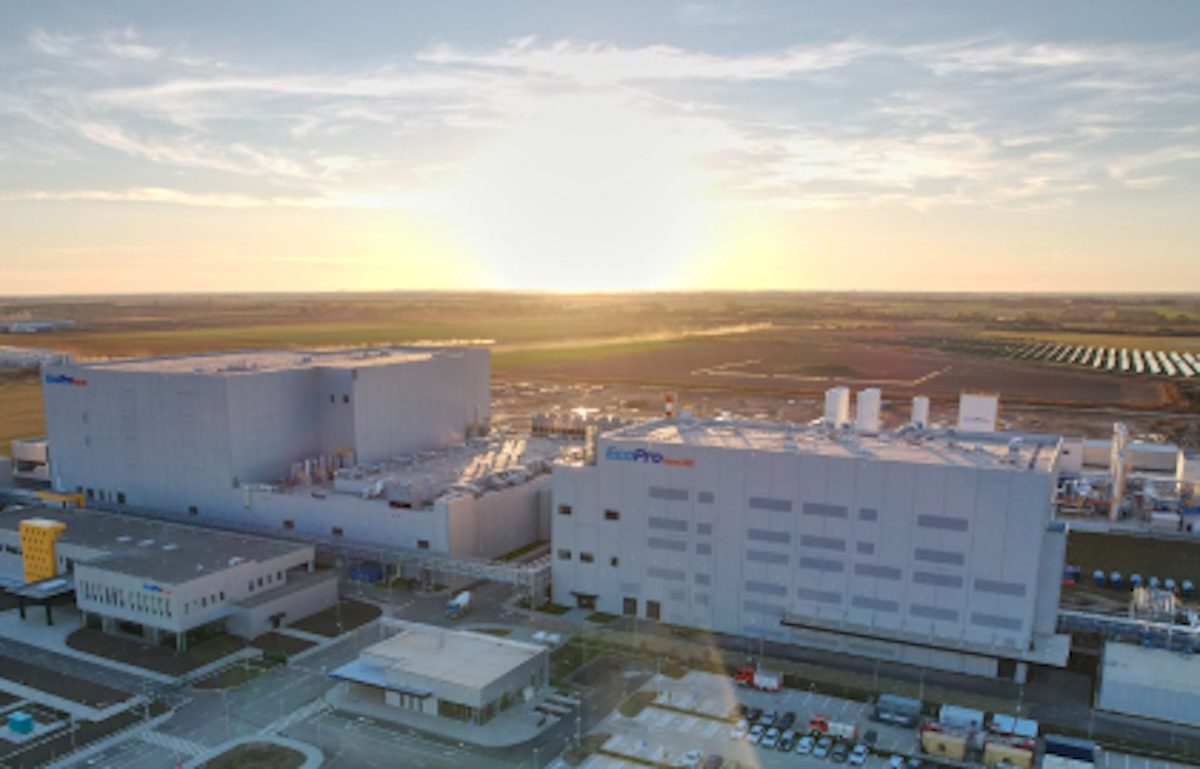 EcoPro BM refuerza su expansión en Europa: Nueva línea en Hungría e integración de IA en sus operaciones.