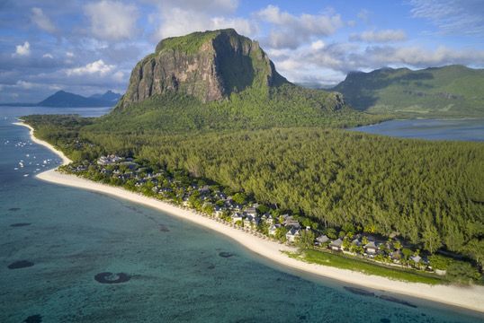 El St. Regis Le Morne Resort de Mauricio Revela su Innovadora Colaboración de Spa con La Prairie