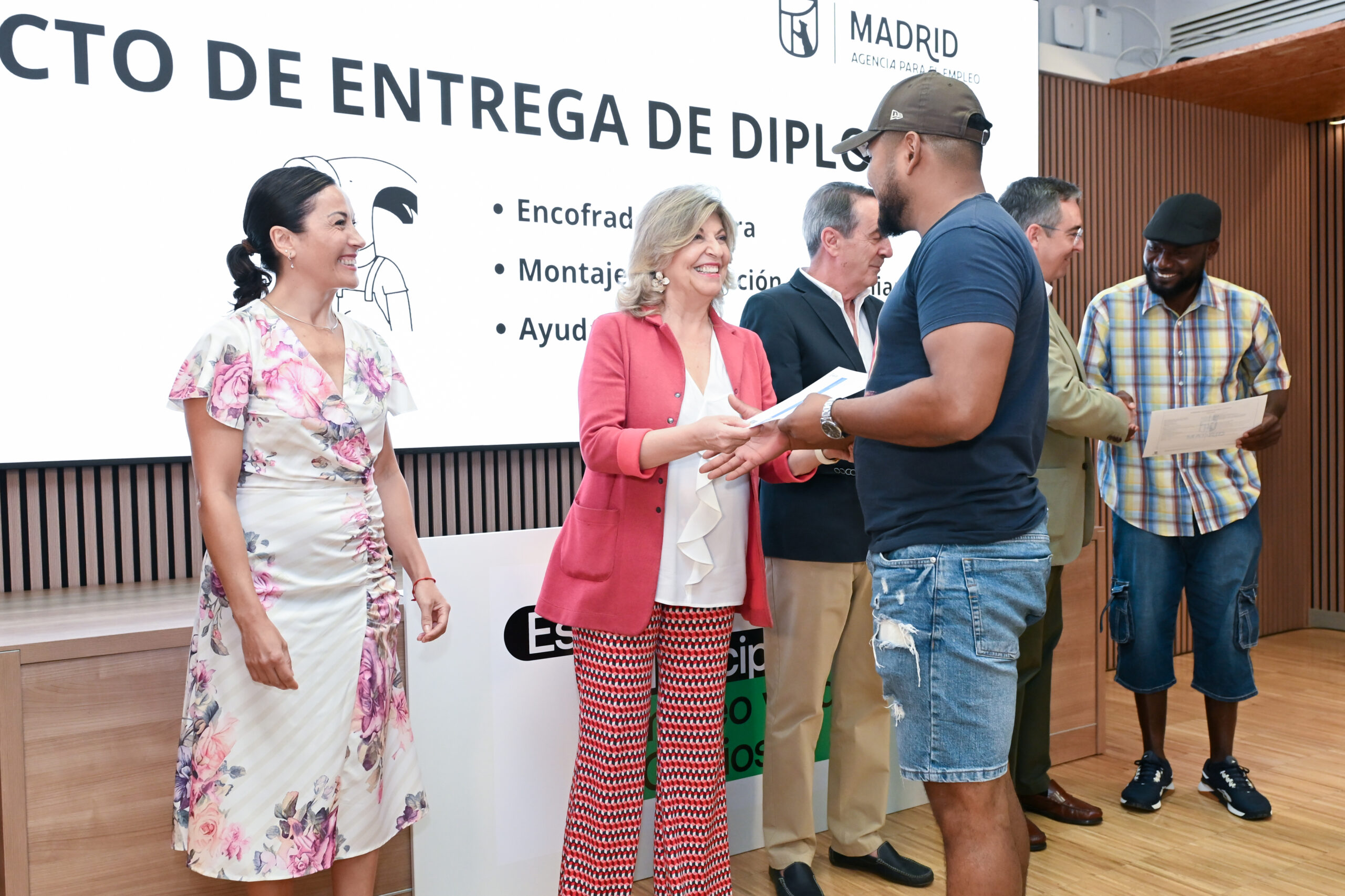 Hidalgo ha entregado los diplomas a 36 alumnos de tres itinerarios formativos de la Escuela Municipal de Empleo Verde y Oficios (EMEVO)