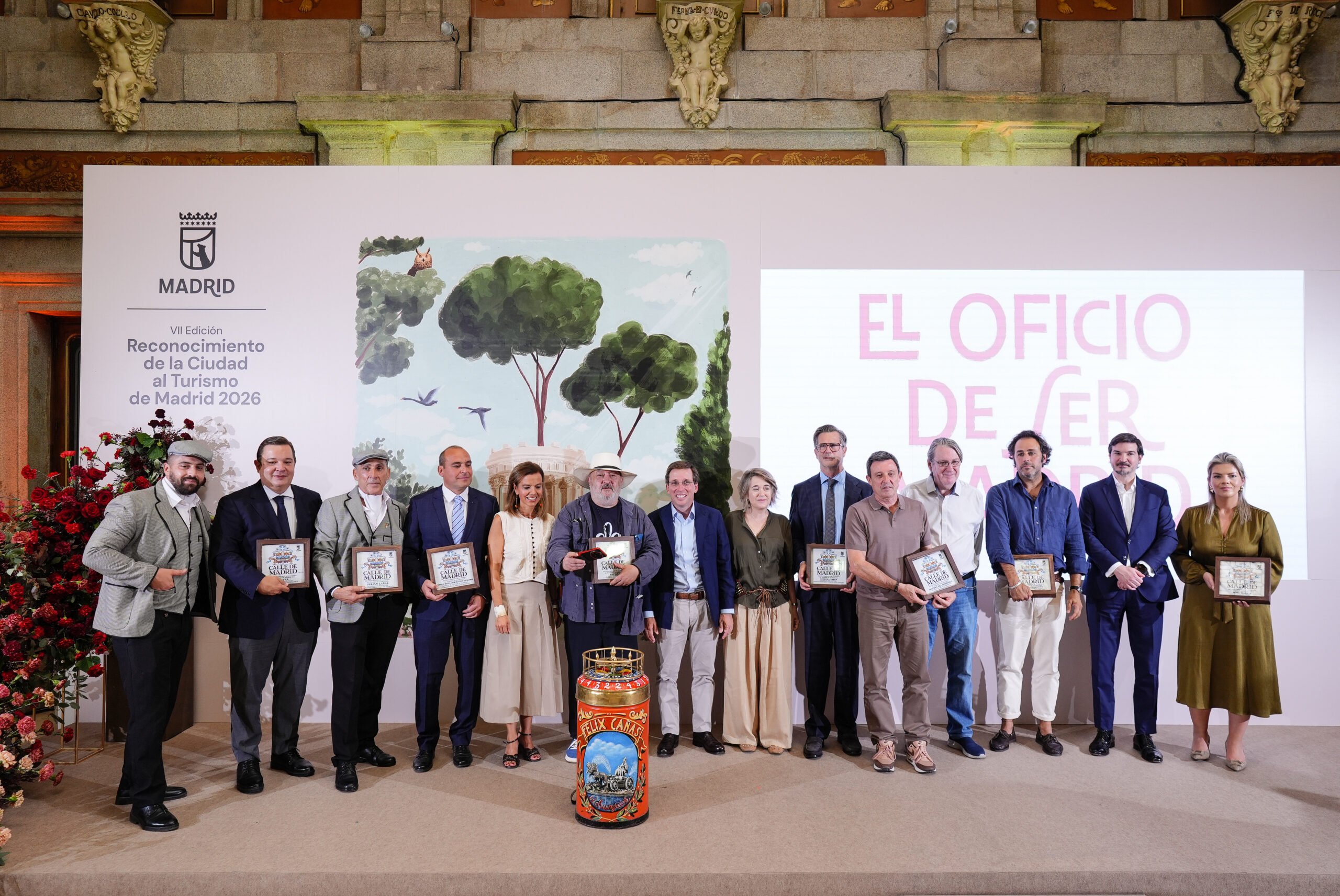 Almeida Subraya la Importancia del Turismo en la Preservación de la Identidad Madrileña en los Reconocimientos 2026