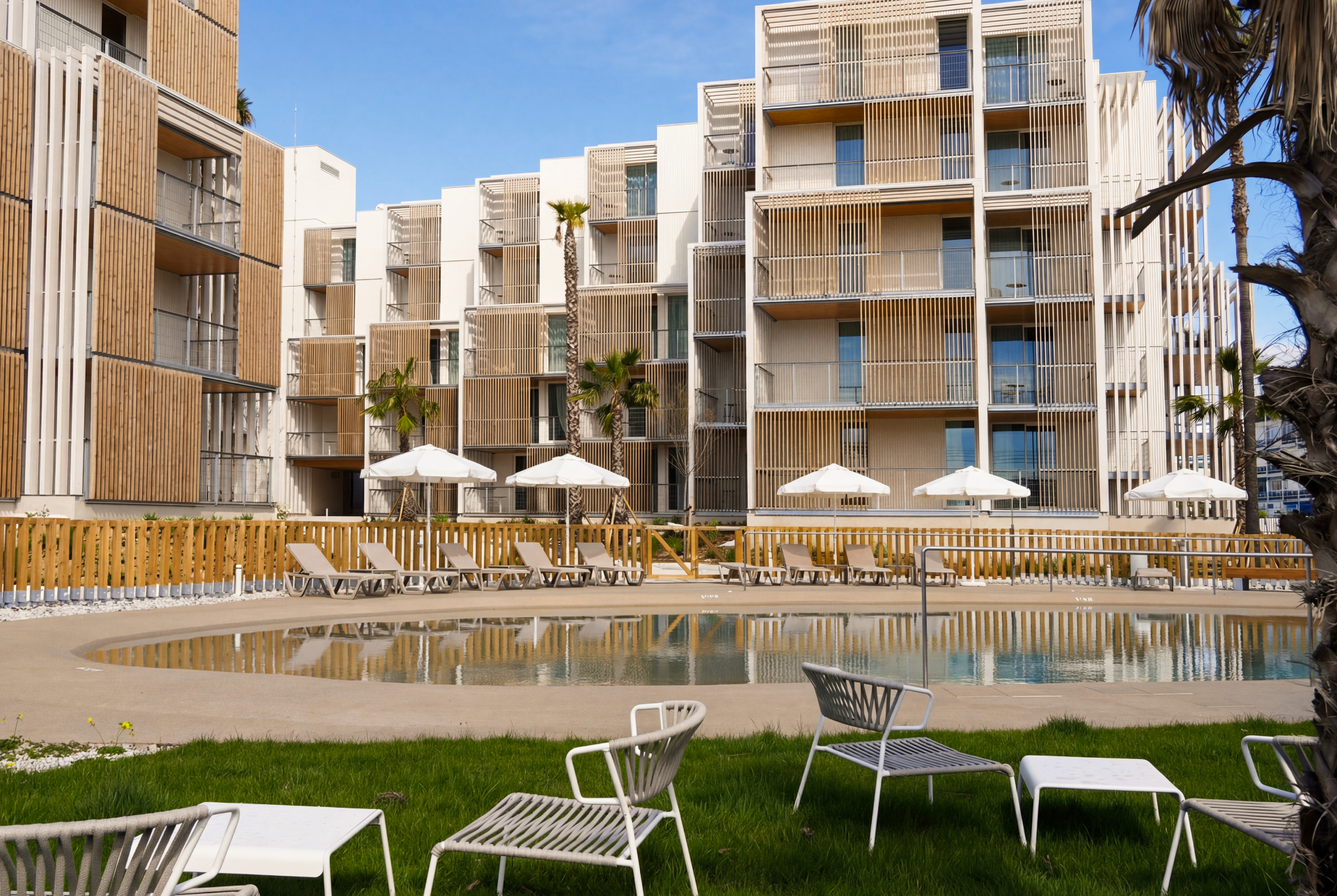 Descubre las Exclusivas Experiencias de Alojamiento Privado en Kategora Oceanika: Innovadora Opción de Inversión en la Deslumbrante Costa del Sol