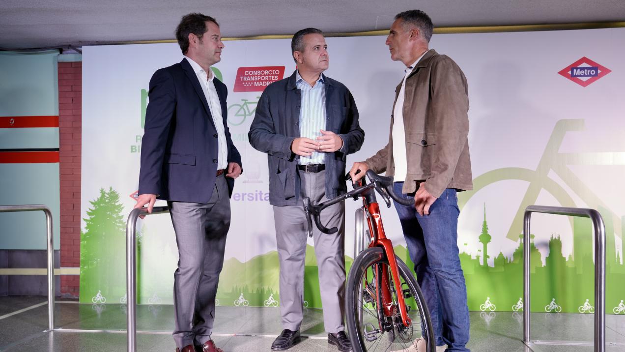 Impulso al Uso de la Bicicleta y el Transporte Público en Madrid con Miguel Induráin Durante la Semana Europea de la Movilidad 1 Impulso al Uso de la Bicicleta y el Transporte Público en Madrid con Miguel Induráin Durante la Semana Europea de la Movilidad