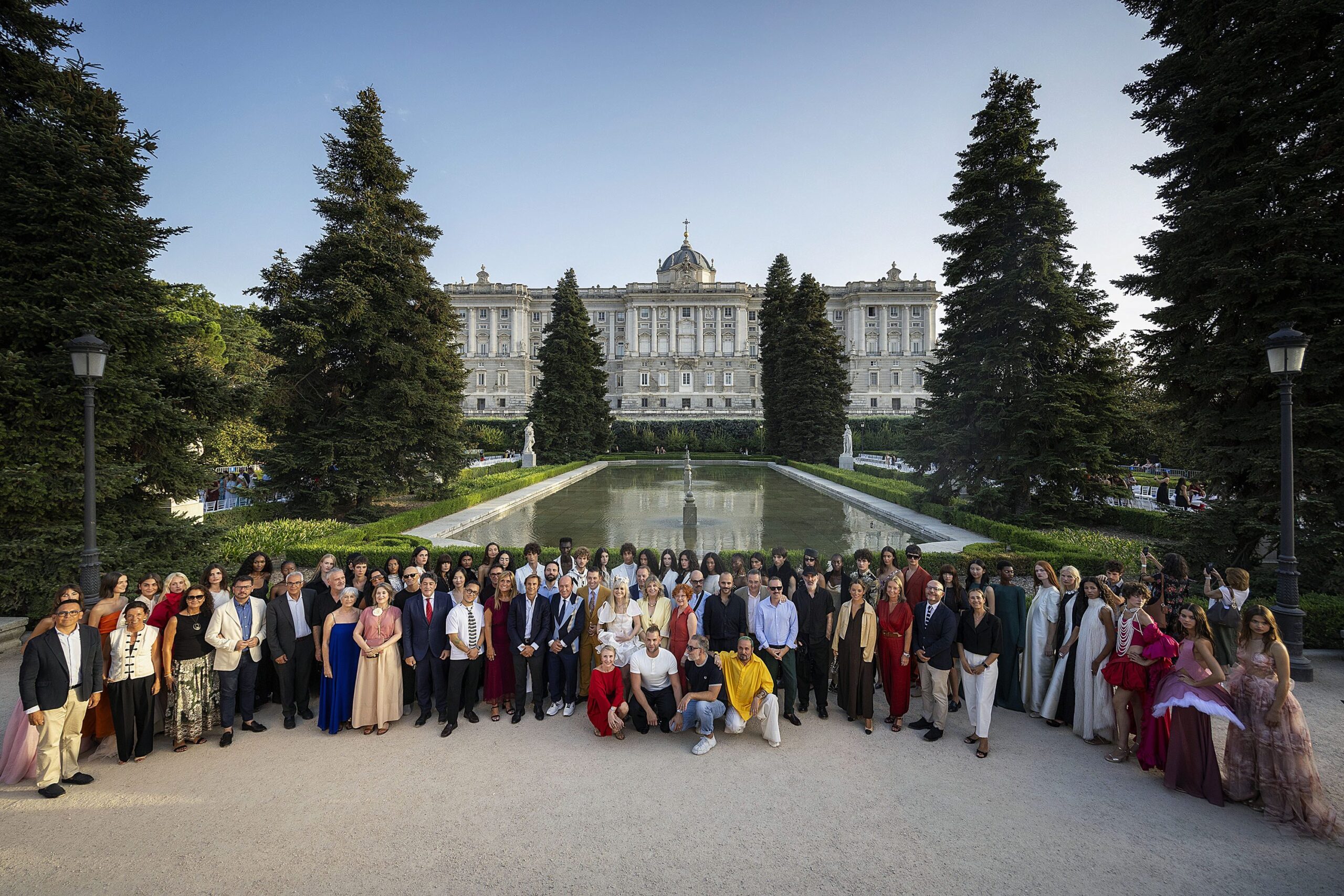La Moda de Autor Brilla en el Desfile Inaugural de la Semana de la Moda en los Jardines de Sabatini