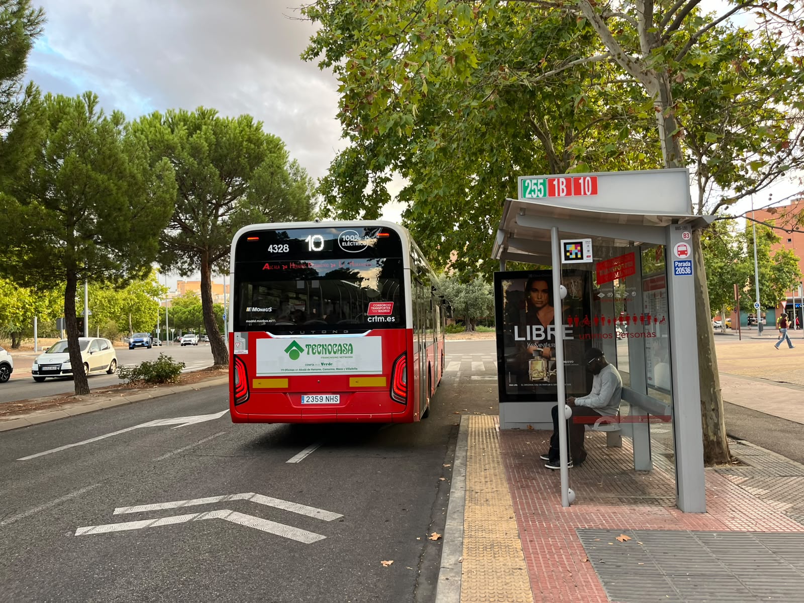 Aumento de Autobuses en Línea 10 de Alcalá de Henares Mejora Conexión entre Espartales Norte y Vía Complutense