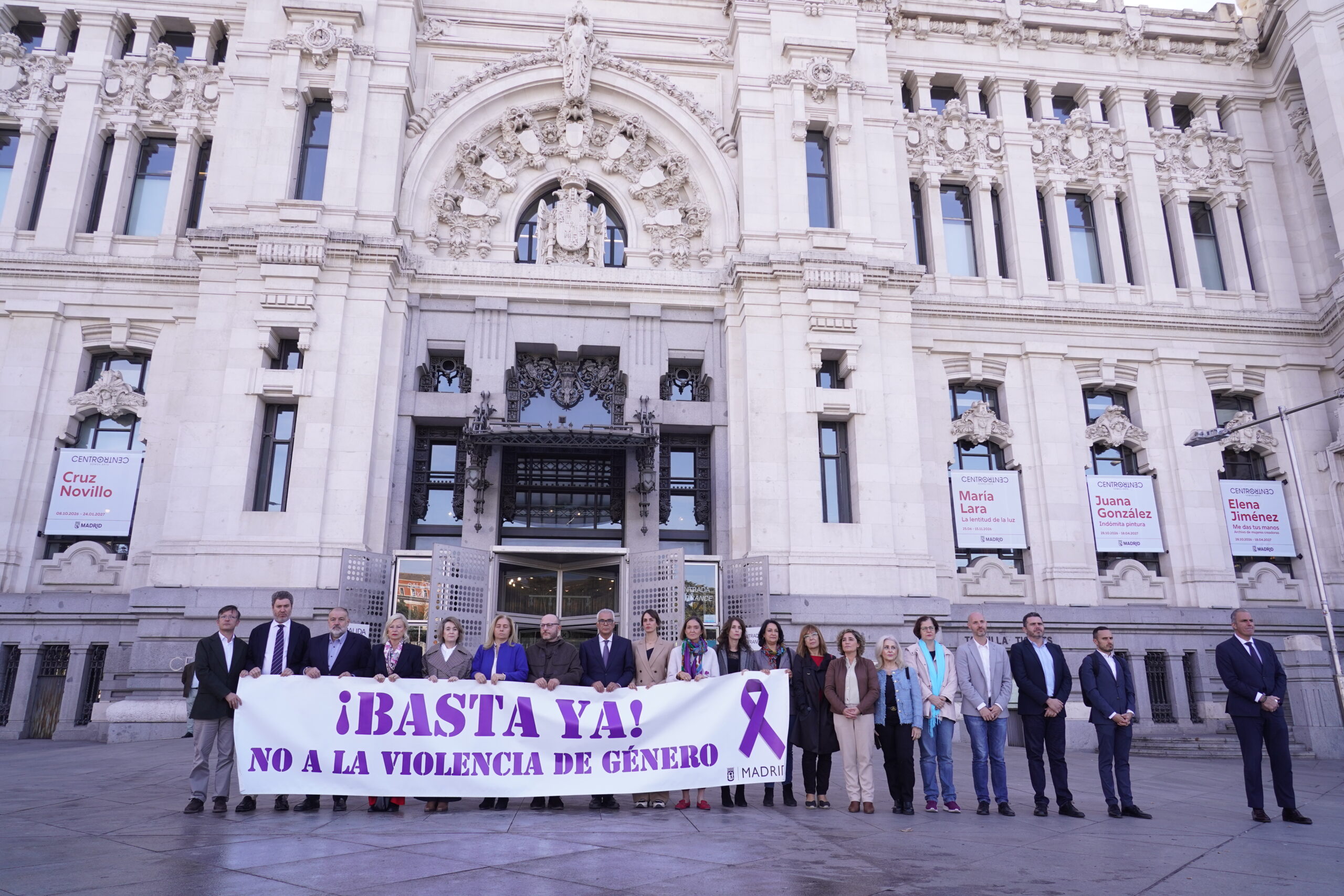 Ayuntamiento de Madrid Rinde Homenaje con Minuto de Silencio por Vecina Asesinada en Carabanchel 1 Ayuntamiento de Madrid Rinde Homenaje con Minuto de Silencio por Vecina Asesinada en Carabanchel