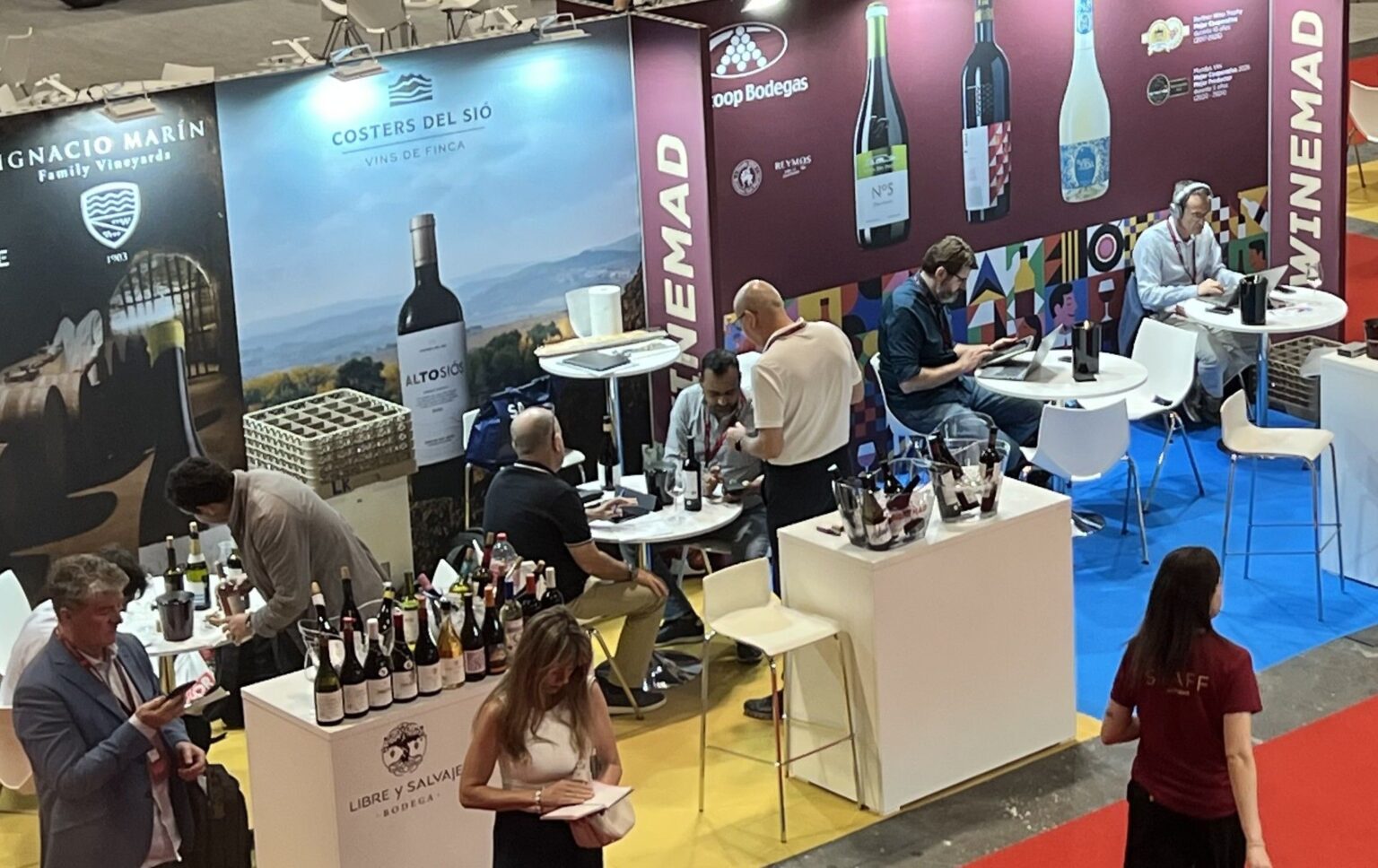 Winemad 2027: Impulsando su Estrategia en el Canal HORECA para Adaptarse a las Tendencias Emergentes del Consumo de Vino 1 Winemad 2027: Impulsando su Estrategia en el Canal HORECA para Adaptarse a las Tendencias Emergentes del Consumo de Vino