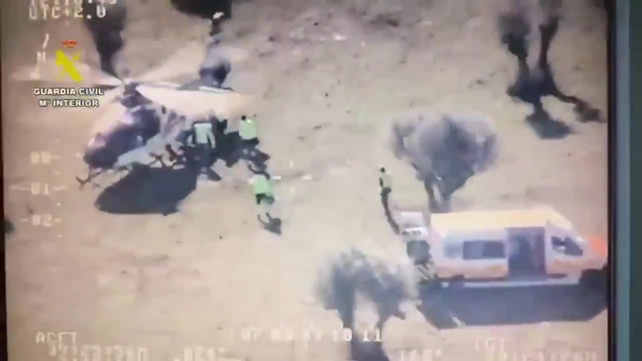 Urda: al menos 31 muertos; Madrid activa tres hospitales y 922 camas 2 Evacuación en helicóptero de un herido del accidente de Urda